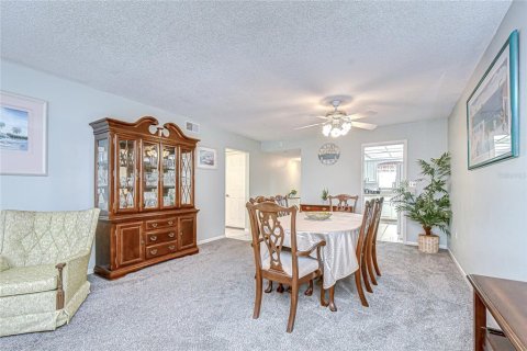 Condominio en venta en Saint Pete Beach, Florida, 2 dormitorios, 125.42 m2 № 2115768 - foto 13