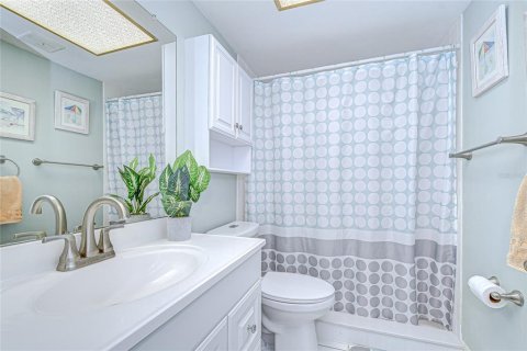 Condominio en venta en Saint Pete Beach, Florida, 2 dormitorios, 125.42 m2 № 2115768 - foto 23