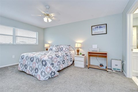 Condominio en venta en Saint Pete Beach, Florida, 2 dormitorios, 125.42 m2 № 2115768 - foto 20