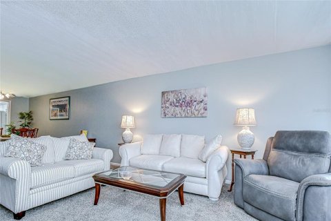 Condominio en venta en Saint Pete Beach, Florida, 2 dormitorios, 125.42 m2 № 2115768 - foto 18