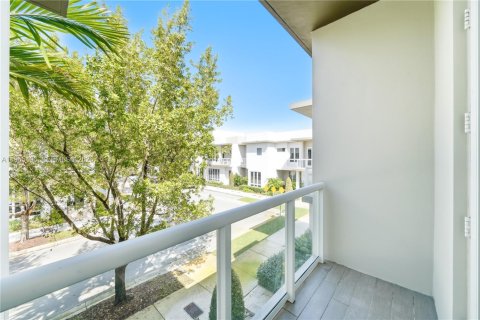 Купить таунхаус в Дорал, Флорида 4 спальни, 172.98м2, № 2038359 - фото 25