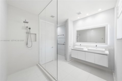 Купить таунхаус в Дорал, Флорида 4 спальни, 172.98м2, № 2038359 - фото 17