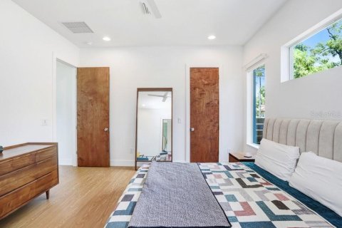 Villa ou maison à louer à Tampa, Floride: 4 chambres, 216.28 m2 № 2114240 - photo 22