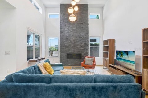 Villa ou maison à louer à Tampa, Floride: 4 chambres, 216.28 m2 № 2114240 - photo 18