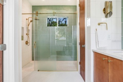 Villa ou maison à louer à Tampa, Floride: 4 chambres, 216.28 m2 № 2114240 - photo 28