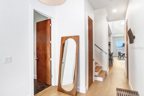 Villa ou maison à louer à Tampa, Floride: 4 chambres, 216.28 m2 № 2114240 - photo 7