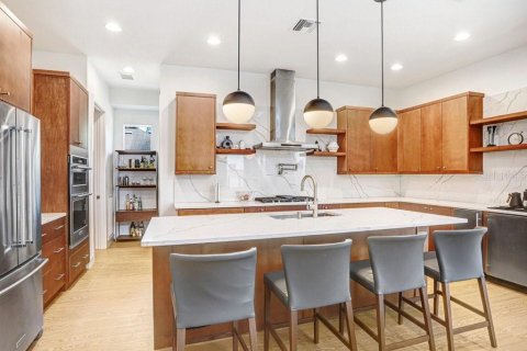 Villa ou maison à louer à Tampa, Floride: 4 chambres, 216.28 m2 № 2114240 - photo 8