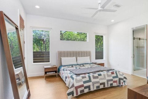 Villa ou maison à louer à Tampa, Floride: 4 chambres, 216.28 m2 № 2114240 - photo 20