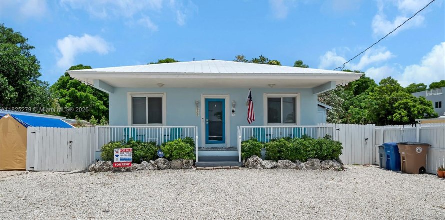 Дом в Ки-Ларго, Флорида 3 спальни, 125.42м2 № 1957899