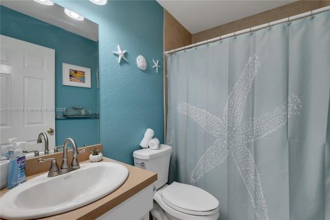 Купить виллу или дом в Ки-Ларго, Флорида 3 спальни, 125.42м2, № 1957899 - фото 19