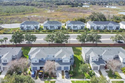 Townhouse in Ocoee, Florida 2 bedrooms, 118.45 sq.m. № 2156677 - photo 27