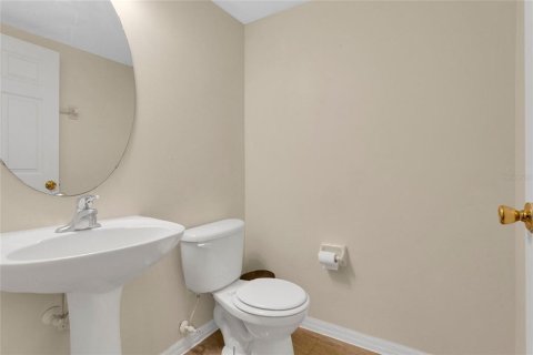 Townhouse in Ocoee, Florida 2 bedrooms, 118.45 sq.m. № 2156677 - photo 18