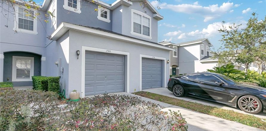 Townhouse in Ocoee, Florida 2 bedrooms, 118.45 sq.m. № 2156677