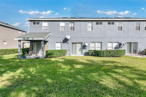 Townhouse in Ocoee, Florida 2 bedrooms, 118.45 sq.m. № 2156677 - photo 21