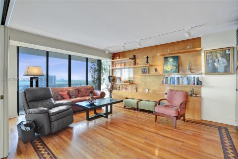 Condominio en venta en Miami, Florida, 3 dormitorios, 255.39 m2 № 2029653 - foto 4