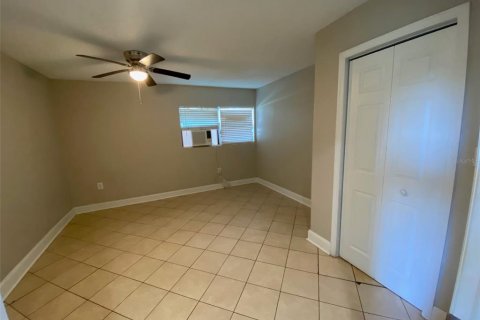 Apartamento en alquiler en Plant City, Florida, 3 dormitorios, 92.9 m2 № 1827328 - foto 5