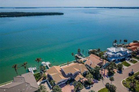 Villa ou maison à vendre à Saint Petersburg, Floride: 4 chambres, 537.16 m2 № 1526399 - photo 3