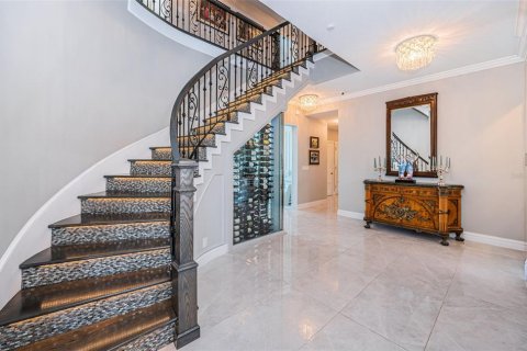 Villa ou maison à vendre à Saint Petersburg, Floride: 4 chambres, 537.16 m2 № 1526399 - photo 12