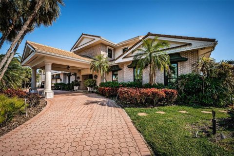 Villa ou maison à vendre à Saint Petersburg, Floride: 4 chambres, 537.16 m2 № 1526399 - photo 9
