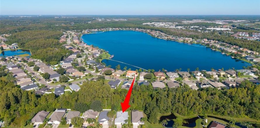 Villa ou maison à Odessa, Floride 4 chambres, 191.94 m2 № 2419138