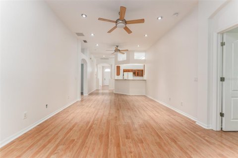Villa ou maison à vendre à Odessa, Floride: 4 chambres, 191.94 m2 № 2419138 - photo 11
