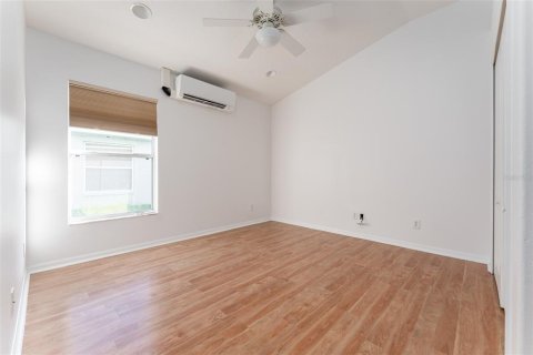 Villa ou maison à vendre à Odessa, Floride: 4 chambres, 191.94 m2 № 2419138 - photo 28