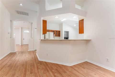 Villa ou maison à vendre à Odessa, Floride: 4 chambres, 191.94 m2 № 2419138 - photo 12