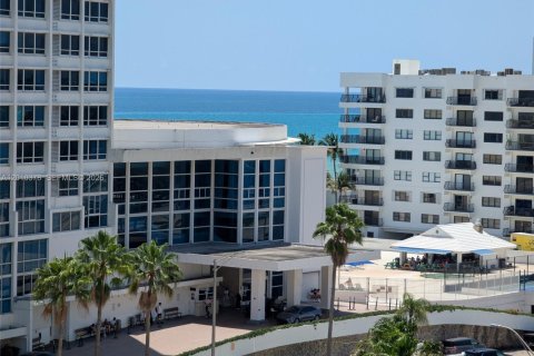 Condominio en venta en Miami Beach, Florida, 2 dormitorios, 153.29 m2 № 2171038 - foto 15