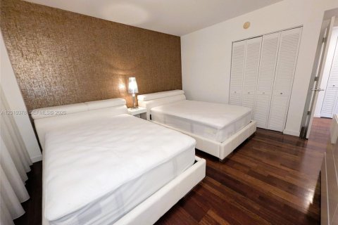 Condominio en venta en Miami Beach, Florida, 2 dormitorios, 153.29 m2 № 2171038 - foto 21