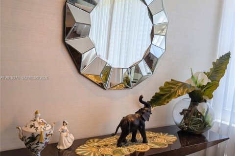 Condominio en venta en Miami Beach, Florida, 2 dormitorios, 153.29 m2 № 2171038 - foto 9