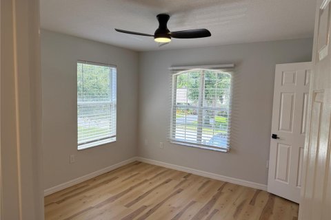 Touwnhouse à louer à Eustis, Floride: 2 chambres, 109.62 m2 № 1831724 - photo 16