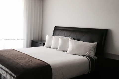 Condominio en venta en Sunny Isles Beach, Florida, 1 habitación, 33.44 m2 № 1729722 - foto 7