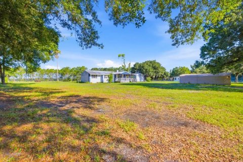 House in Plant City, Florida 3 bedrooms, 117.8 sq.m. № 2287671