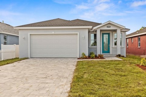 House in Pinellas Park, Florida 3 bedrooms, 180.23 sq.m. № 1554952 - photo 1