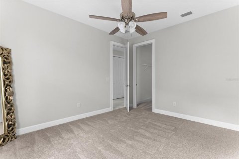 House in Pinellas Park, Florida 3 bedrooms, 180.23 sq.m. № 1554952 - photo 28