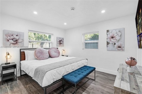 Casa en alquiler en Hollywood, Florida, 5 dormitorios, 112.32 m2 № 2010743 - foto 21