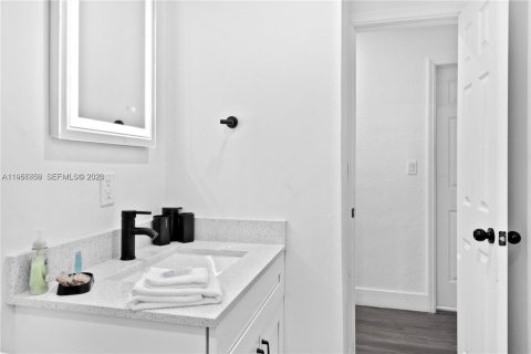 Casa en alquiler en Hollywood, Florida, 5 dormitorios, 112.32 m2 № 2010743 - foto 17