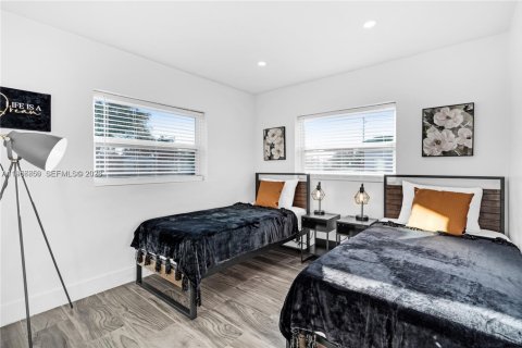 Casa en alquiler en Hollywood, Florida, 5 dormitorios, 112.32 m2 № 2010743 - foto 15