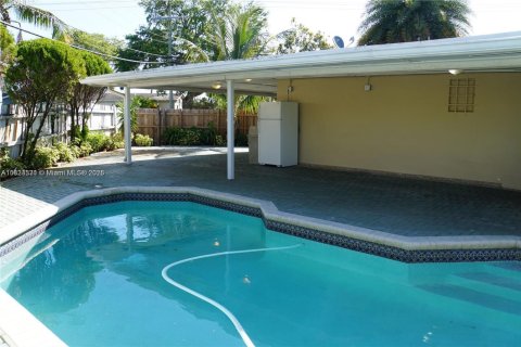 House in Dania Beach, Florida 3 bedrooms, 120.31 sq.m. № 1814865 - photo 11