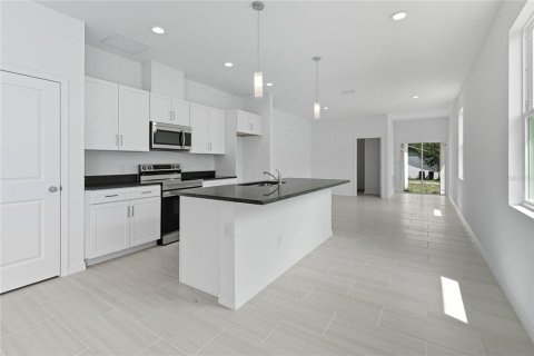 Villa ou maison à vendre à Sanford, Floride: 3 chambres, 130.43 m2 № 1899255 - photo 4
