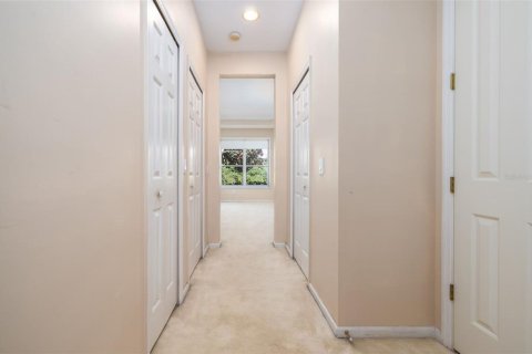 House in DeLand, Florida 4 bedrooms, 254.74 sq.m. № 2259149 - photo 22