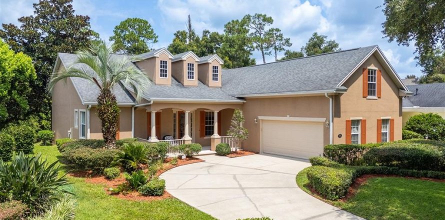 House in DeLand, Florida 4 bedrooms, 254.74 sq.m. № 2259149