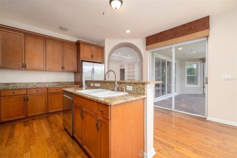 House in DeLand, Florida 4 bedrooms, 254.74 sq.m. № 2259149 - photo 11