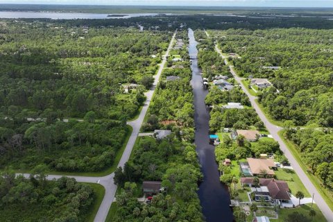 Terreno en venta en Port Charlotte, Florida № 1402025 - foto 11