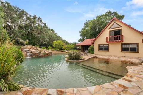 House in Fruitland Park, Florida 3 bedrooms, 276.2 sq.m. № 2234534 - photo 2