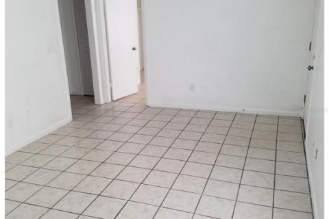 Commercial property in Orlando, Florida 7 bedrooms, 266.07 sq.m. № 2376636 - photo 15