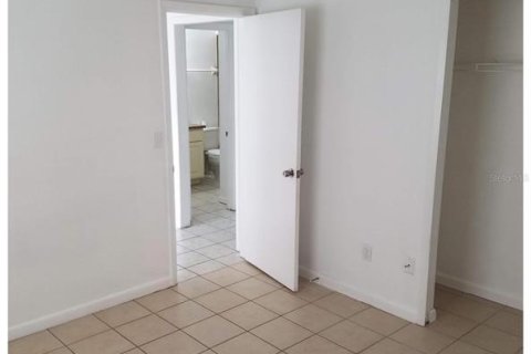 Commercial property in Orlando, Florida 7 bedrooms, 266.07 sq.m. № 2376636 - photo 13