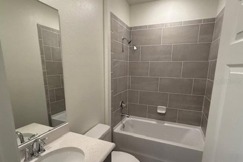 House in Palm Coast, Florida 4 bedrooms, 221.2 sq.m. № 1523932 - photo 13