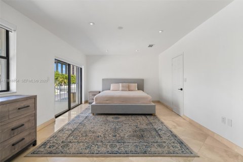 Купить виллу или дом в Санни-Айлс-Бич, Флорида 4 спальни, 322.37м2, № 1977071 - фото 25