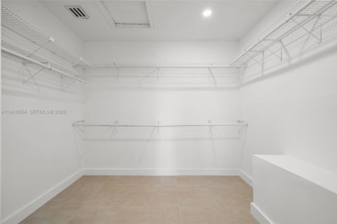 Купить виллу или дом в Санни-Айлс-Бич, Флорида 4 спальни, 322.37м2, № 1977071 - фото 29